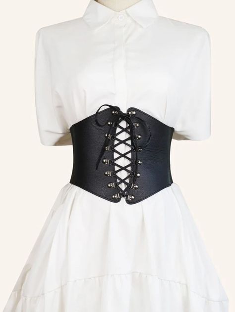 Cinto de espartilho de amarrar | SHEIN Brasil Couture, Corset Over Shirt, Cinto Corset, Lace Up Corset Belt, Black Corset Outfit, Corset Outfits, Fashion Corset, Corset Outfit, Lace Up Corset