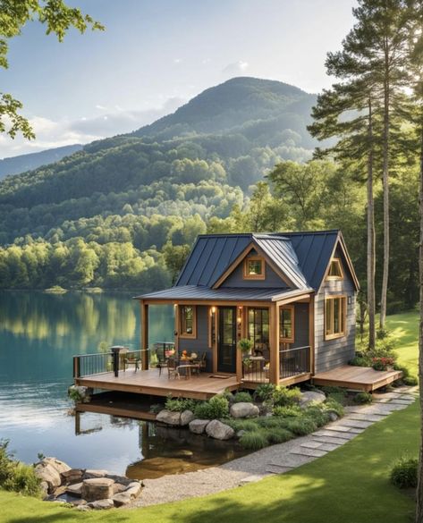 Small Cabin On The Lake, Cottage Near Lake, Cabins By The Lake, Small Lakefront Cottage, Cabin On The Beach, Cute Country Homes, Cottage By Lake, Cottage On A Lake, Lake Side Cabin