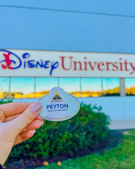 Disney University, Disney Exchange Program, Working At Disney, Ashley Ann, Disney College Program, Disney 2024, Disney College, Disney Pics, Feeling 22