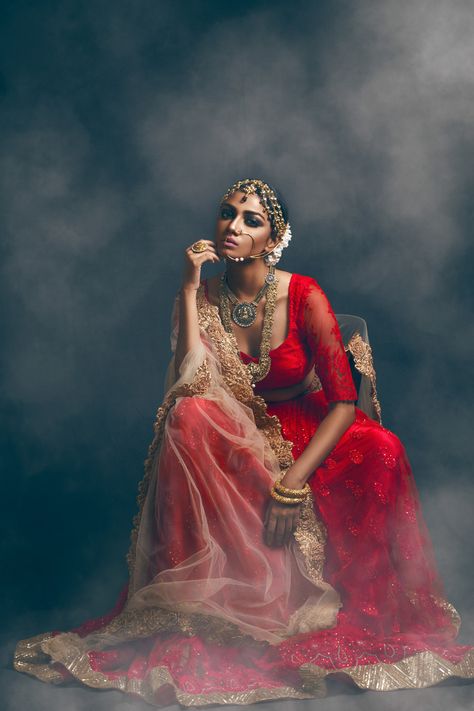 Red Bridal Dress, Bride Photography Poses, Indian Look, Indian Photoshoot, Red Lehenga, Bridal Photoshoot, Indian Photography, Pakistani Wedding Dresses, Indian Bridal Outfits