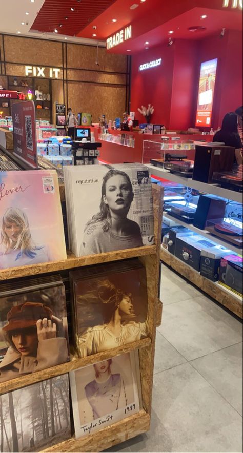 taylor swift albums vinyl aesthetic inspo virgin store dubai wish Taylor Swift Album Vinyl, Taylor Swift Shrine, Recording Studio Aesthetic, Taylor Swift Store, Taylor Swift Vinyl, Records Aesthetic, Albums Vinyl, Dump Instagram, Taylor Aesthetic