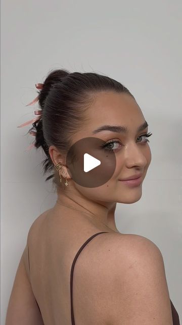 Hair By Sam McKnight on Instagram: "Want to elevate your up-do this January? 🎀 This #Tweak shows you how to sleek and twist for the cutest look. Plus tie some ribbon into bows on your grips and simply slide into your style 👏 #EasyUpDo & #ModernHairspray make it look easy, providing all the sleek and the grip you need to perfect this look🌟" Sleek Hair Updo, Sam Mcknight, Up Do, Easy Updos, Sleek Hairstyles, Look Plus, Hair Updos, The Cutest, Your Style