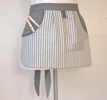 This free sewing pattern is for a peg apron.  You’ll be looking good in the kitchen with this! Apron Pattern Free, Modern Aprons, Household Sewing, Apron Pattern, Apron Sewing Pattern, Peg Bag, Free Sewing Pattern, Sewing Aprons, Aprons Patterns