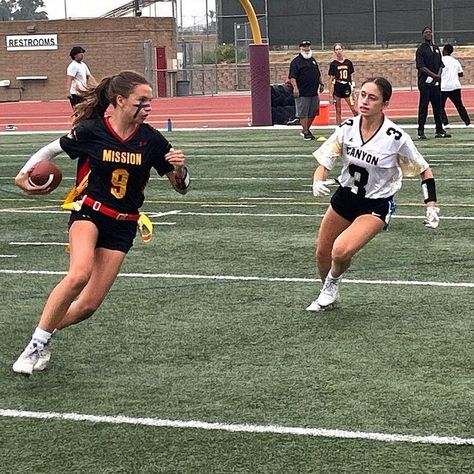 Girls Flag Football Outfits, Girls Flag Football Aesthetic, Flag Football Pictures, Flag Football Aesthetic Girl, Flag Football Outfit Women, Flag Football Aesthetic, Girls Flag Football, Flag Football Drills, Karla Sorensen