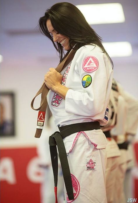 Jiu Jitsu Fighter, Jiu Jitsu, Brazilian Jiu Jitsu Women, Jiu Jitsu Quotes, Jiu Jitsu Women, Jiu Jitsu Moves, Jiu Jitsu Motivation, Jiu Jutsu, Gracie Barra