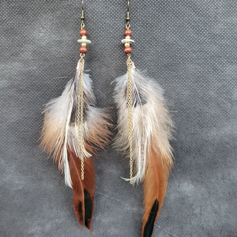 New Long Feather Earrings Shoulder Dusters My One Of A Kind Handcrafted Design Gold Tone Hardware Danty Chains, Charms,& Beads White & Brown Wood Beads White, Brown, Rust Tone Hen Feathers 7"Length Created Sept 2022 #Feather #Earrings #Handmade #Poshmark #Boho #Jewelry #Festival #Fall #Longearrings #Gypsy #Oneofakind Long Feather Earrings, Feather Jewelry Diy, Diy Feather Earrings, Feathers Accessories, Spiritual Crafts, Feather Earrings Diy, Trailer Shop, Beaded Boho Jewelry, Feather Fans