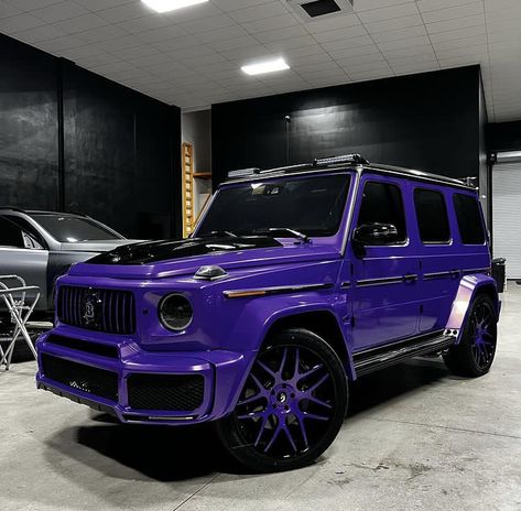 Purple G Wagon, Car Cleaning Hacks Interior, Car Ideas Accessories, Car Decorations Interior Ideas, Organize Car, Car Decorations Interior, Car Aesthetic Interior, Valentine Aesthetic, Cars 2023