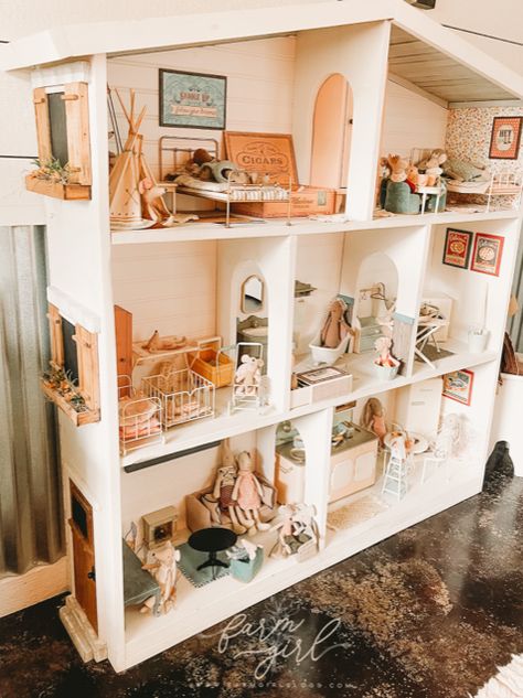 Vintage Toddler Rooms, Maileg House, Maileg Doll House, Maileg Dolls, Raising Cattle, Rural Lifestyle, Homeschool Room, Doll House Plans, Doll House Crafts