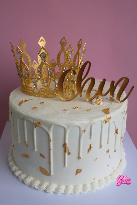 Cake With Crown Topper, Fondant Crown, Dance Party Decorations, Crown Cake Topper, Photo Party, Pageant Crowns, Crown Cake, Mini Crown, Queen Princess