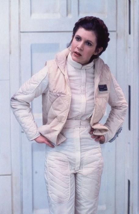 Leia on Hoth                                                                                                                                                                                 More Princess Leia Costume Diy, Princess Leia Outfit, Leia Hoth, Princess Leia Shirt, Star Wars Outfit, Princess Leia Hair, Princess Leia Costume, Carrie Fisher Princess Leia, Angels And Airwaves