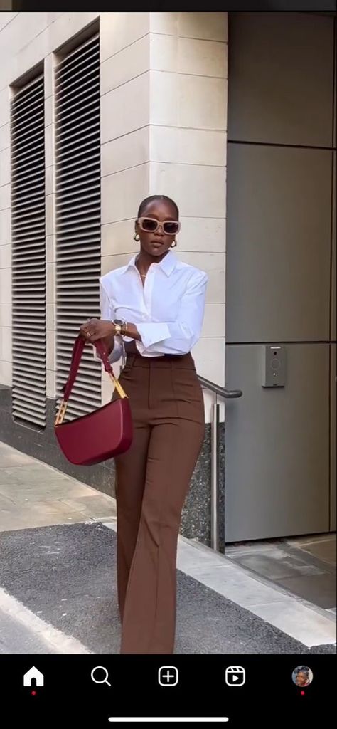 Classy Corporate Dresses, Brown Pants Outfit Business Casual, Jobs Outfits For Women, Elegant Interview Outfit, Corporate America Outfits, Office Job Outfits Aesthetic, Fly Work Outfits, Classic Outfits For Black Women, Brown Business Pants Outfit
