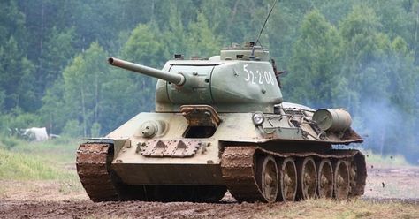 Was the Russian T-34 Really the Best Tank of WW2? Heinz Guderian, T 34, Izuku Midoriya