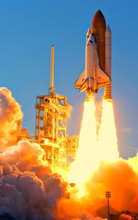 Space X Launch, Space Shuttle Launch, Nasa Wallpaper, Nasa Space Program, Rocket Space, Space X, Rocket Fuel, Nasa Space Shuttle, Space Launch