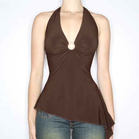 Top With Ring In The Middle, Dress With Ring In The Middle, Halter Top With Ring, Retro Tops For Women, Y2k Fitted Shirt, Waist Tie Top, Tops That Show Chest, Fitted Tops Women, Small Hips Outfit