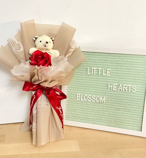 Spoil yourself or someone special with our charming bouquet and cute teddy bear combo from Little Hearts Blossom #bouquetflower #boston #florist #giftideas #gift #flowers #cutegifts #bouquetofflowers #etsyshop #etsysmallbusiness #etsy #massachusettsbouquet #bostonbouquet #bostonflorist #massachusetts #bouquet #fyp #fypシ #teddybear🐻 Bouquet With Teddy Bear, Teddy Bouquet, Satin Ribbon Bouquet, Teddy Bear Bouquet, Bag Bouquet, Single Bouquet, Ribbon Flowers Bouquet, Gift Flowers, Mini Bouquet