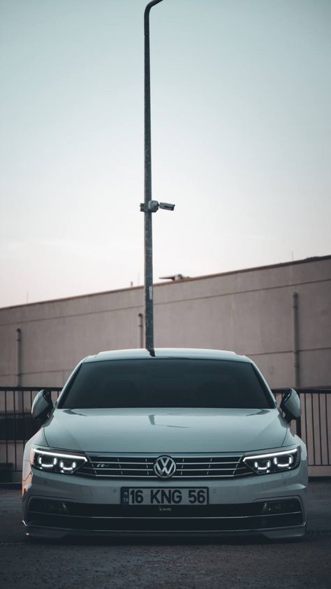 Siyah Passat, Passat Wallpaper, Iphone Wallpaper Nyc, Vw Golf Wallpaper, Wallpaper Nyc, Golf Wallpaper, Passat B8, Video Call With Boyfriend Screen Photo, Lightning Cars