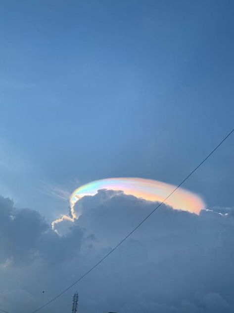 Spotted A Rainbow Cloud From My Balcony. Not As Beautiful As Aurora But Pretty Rare To See Such Phenomena In India Stonehenge, Sendai, Rare Photos, Photos Rares, Rainbow Cloud, A Rainbow, Bored Panda, Aspen, Wonders Of The World