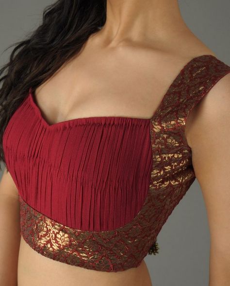 Sleeveless Blouse Ideas, Cocktail Saree, Pola Blus, Latest Model Blouse Designs, Fashionable Saree Blouse Designs, New Saree Blouse Designs, Saree Blouse Neck Designs, Sari Blouse Designs, Blouse Designs Indian