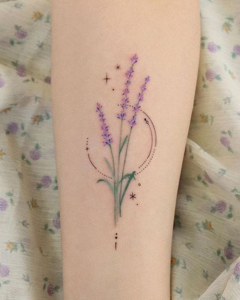 Tatuajes Aesthetic, Trend Tattoos, Lilac Tattoo, Purple Tattoos, Lavender Tattoo, Free Tattoo Designs, Elements Tattoo, Geometric Elements, Cute Tattoos For Women