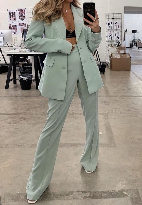 Mint Outfits For Women, Light Green Suit Women, Mint Green Suits Women, Mint Green Aesthetic Outfit, Mint Green Blazer Outfit, Mint Pants Outfit, Green Suit Women, Mint Green Fashion, Mint Midi Dress