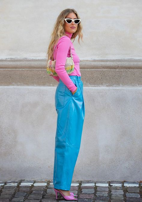 8 Trends That Are the Talk of Copenhagen This August Pop Of Color Street Style, Blue Pants Street Style, Pink And Blue Outfits, Blue And Pink Outfit, Fashion Week Street Style Summer, Bold Colors Outfits, Colour Outfit, Colorful Midi Dress, Copenhagen Fashion Week Street Style