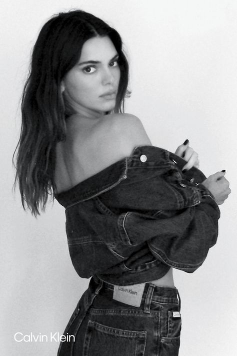 Aesthetic Model Photoshoot, Top Model Photoshoot Ideas, Kendall Calvin Klein, Iconic Model Photos, Kendall Jenner Calvin Klein Photoshoot, All Denim Photoshoot, Calvin Klein Aethstetic, Calvin Klein Jeans Photoshoot, Calvin Klein Editorial