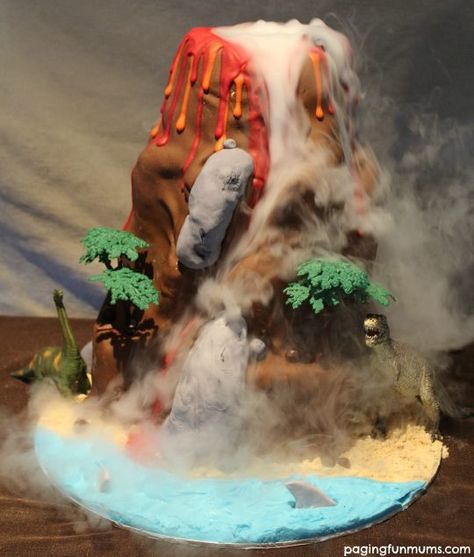 Diy Volcano Cake, Volcano Cupcakes, Volcano Birthday, Volcano Project, Cake Dinosaur, Dinosaur Cakes, Volcano Projects, Volcano Cake, Erupting Volcano