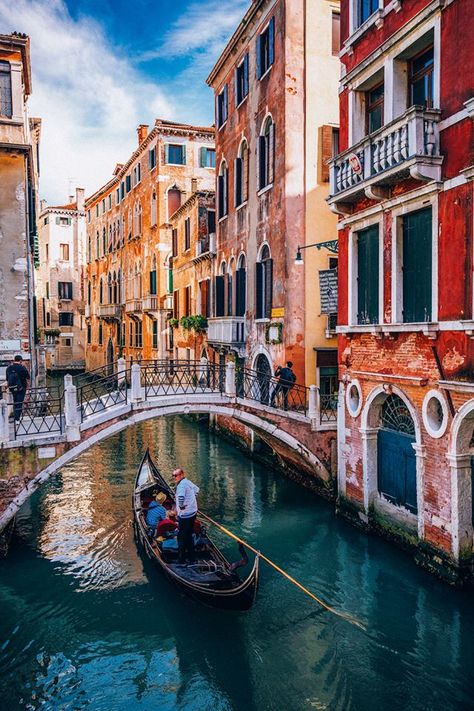 Venice Italy, Venice Painting, Road Trip With Kids, Venice Travel, Italy Aesthetic, Italy Vacation, Beautiful Places To Travel, Travel Goals, Pretty Places