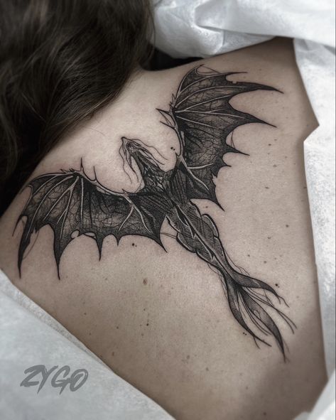 Two Dragon Back Tattoo, Some Tattoo Ideas, Women Dragon Back Tattoo, Dragons Back Tattoo, Dragon Tattoo Back Shoulder, Dragon On Back Tattoo, Dragon Wings Back Tattoo, Dragon Tattoo Back Women, Constellation Back Tattoo