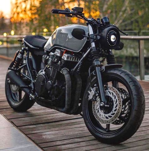 undefined Cb750 Bobber, Cb400 Cafe Racer, Cb 750 Cafe Racer, Honda Nighthawk, Cb750 Cafe, Cb750 Cafe Racer, Xjr 1300, Honda Cb400, Honda 750