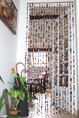 Fun Curtains, Room Separator, Diy Lampe, Perfect Room, Diy Bricolage, Diy Buttons, Beaded Curtains, Button Art, Diy Curtains