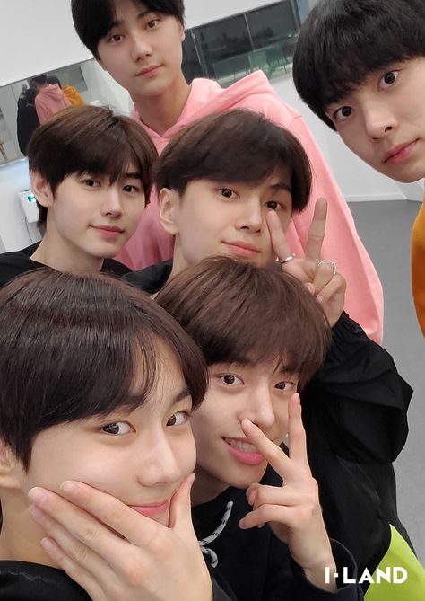 Jungwon, Jake, Jay, Sunghoon, Daniel, Heeseung Enhypen Birthday Date, I-land Kpop, Sunghoon I-land, Jake I-land, Daniel I Land, I-land Daniel, I-land Bighit, Behind Photo, I Land