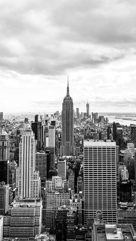 Nyc Wallpaper Iphone, New York Iphone Wallpaper, Manhattan Wallpaper, Pink Moon Wallpaper, Nyc Wallpaper, New York Drawing, City Iphone Wallpaper, Black And White Wallpaper Iphone, Cityscape Wallpaper