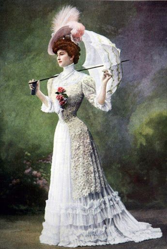 Parasol Lady Gilded Age Fashion, Lace Frocks, Istoria Modei, 1900s Fashion, Paris Mode, Edwardian Dress, Victorian Clothing, Foto Vintage, Victorian Women