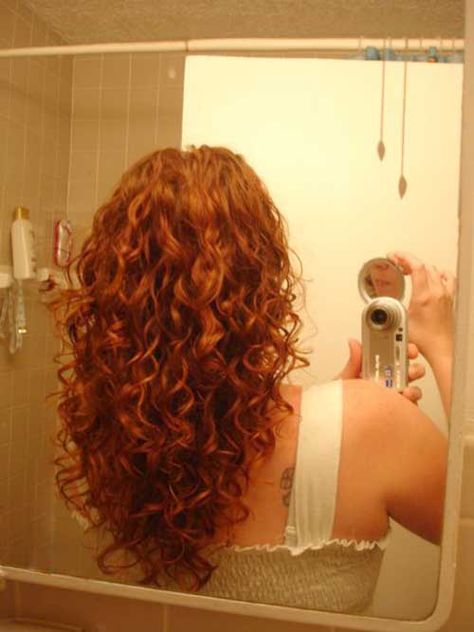 Armpit Length Curly Hair With Layers, Hair Wavy Medium Haircut, Layers For Curly Long Hair, Medium Length Layered Curly Hair, Short Face Framing Layers Curly Hair, Long Brown Hair Curly, Medium Layered Curly Haircuts, Medium Length Haircut Curly Hair, Curly Haircut Inspiration