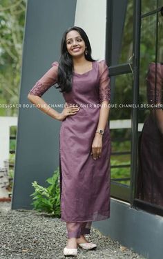 Long Kurta Designs, Dress Designs For Stitching, Chudidar Designs, Simple Frock Design, Stylish Kurtis Design, Simple Frocks, Long Gown Design, Chiffon Frocks, Anarkali Dress Pattern