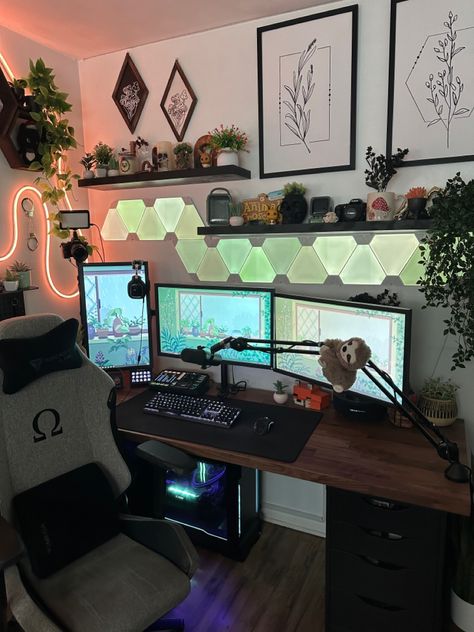 Cute cozy plant gaming setup Small Streaming Room, Men’s Gaming Set Up, Black Wall Gaming Room, Office And Game Room Ideas, In Home Game Room, Cozy Gaming Bedroom Ideas, Pc Setup With Plants, His Hers Gaming Room, Boho Pc Gaming Setup