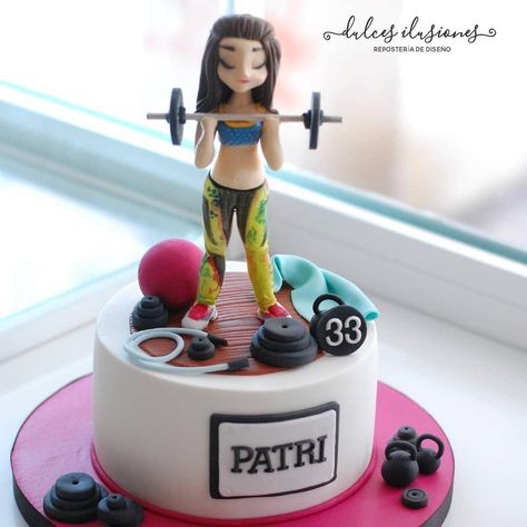 Crossfit Cake Birthday, Gym Cake For Girl, Gym Cakes For Women, Fitness Cake Design, Bolo Crossfit, Crossfit Cake, Fitness Cake, Gym Cake, Doctor Cake