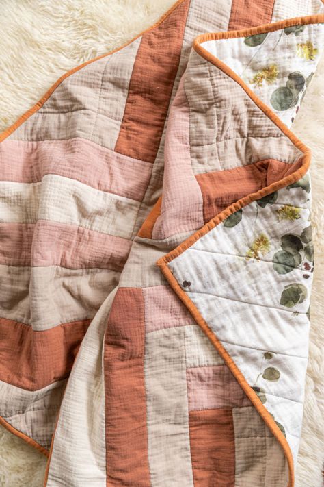 Cozy Baby Blankets, Rectangle Patchwork Quilt, Patchwork, Quilt From Baby Blankets, How To Make A Twin Size Quilt, Canvas Material Sewing Projects, Quilted Baby Blankets, Dusty Pink Quilt, Simple Hand Quilting Designs