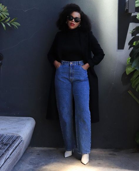 Casual Chic Outfits Summer Classy, Friday Outfit For Work, Mom Jeans Outfit Winter, Straight Jeans Outfit, Curvy Casual Outfits, Mode Swag, Modest Casual Outfits, Look Jean, Friday Outfit