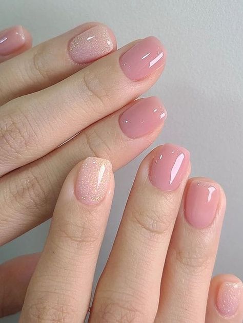 nude pink Korean jelly nails with glitter Syrup Nails Pink, Korean Short Nail Designs Simple, Jelly Gel Nails Short, Korean Nail Ideas For Short Nails, Jelly Nails With Glitter, Short Nails 2024 Trends, Nails Jelly Polish, Short Nail Designs Pink, Pink Pastel Nails