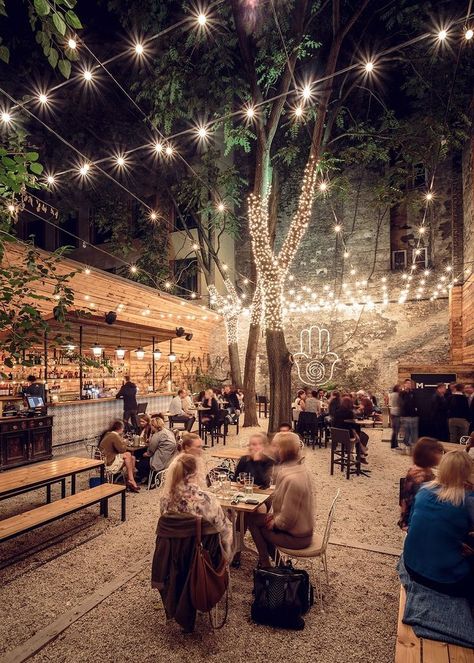 Open Garden Cafe Ideas, Open Air Bar Design, Open Air Coffee Shop, Open Garden Restaurant Design, Open Air Restaurant Design, Open Cafe Outdoor Design, Restaurant Patio Design, Open Restaurant Design, Open Air Cafe