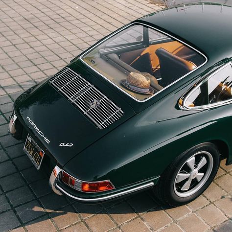 Irish-Green 1966 Porsche 912 Carros Porsche, Porsche 550 Spyder, Porsche Macan Turbo, Singer Porsche, Porsche 959, Green Cars, Porsche 918 Spyder, Porsche Carrera Gt, The Good Son