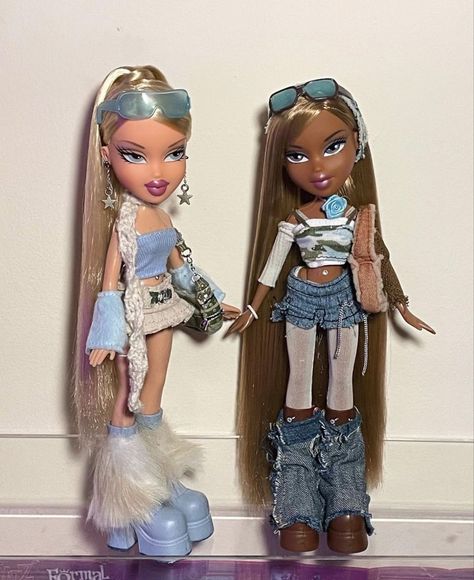 Bratz Doll Blue Outfit, Bratz Doll Denim Outfit, Bratz Rave Outfit, Chloe Bratz Aesthetic Outfits, Brats Outfit Aesthetic, Bratz Doll Outfits Inspiration Real Life, Brats Doll Outfits, Bratz Dolls Outfits In Real Life, Bratz Dolls Outfits