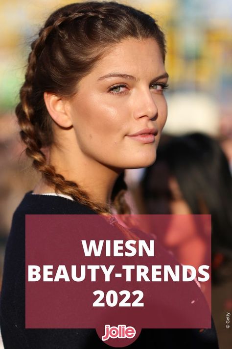 Das sind die schönsten Make-up-Looks zum Oktoberfest. Dirndl Make Up, Oktoberfest Makeup, Oktoberfest Hair, Oktoberfest Hairstyle, Warm Scarves, Beer Fest, Clothes Horse, Cozy Blankets, Hairstyles With Bangs