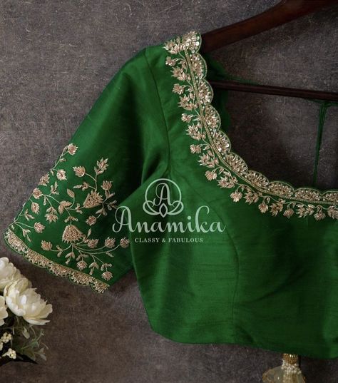 Green Zardosi Work Blouse, Green Work Blouse Designs Latest, Green Blouses Maggam Work, Simple Blouse Embroidery Designs Latest, Maggam Work For Green Blouse, Simple Blouse Maggam Work Designs, Mashin Embroidery Design Blouse, Latest Blouse Embroidery Designs, Work On Green Blouse