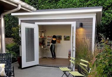 Quadra Studio | Summerwood Products Backyard Yoga Studio, Backyard Yoga, Outdoor Home Gym, Garden Office Ideas, Backyard Art Studio, Hot Tub Privacy, Home Studio Design, Backyard Art, Backyard Upgrades