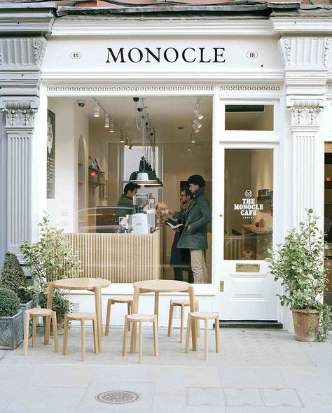Monocle Cafe London by magCulture, via Flickr French Cafe Branding, Monocle Cafe, Cafe Industrial, Display Visual Merchandising, Fasad Design, Small Coffee Shop, Small Cafe, Coffee Shops Interior, 카페 인테리어 디자인