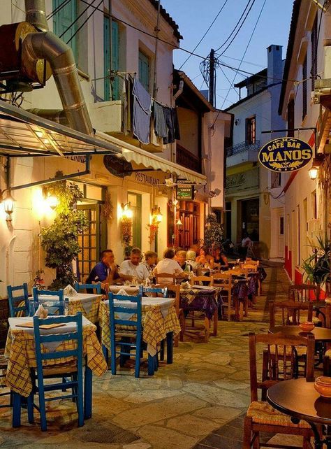 Samos, Kusadasi, Samos Greece, Peisaj Urban, Lev Livet, Canvas For Beginners, Greece Holiday, Wallpaper Tumblr, Greek Island