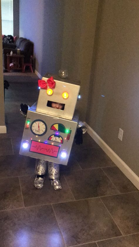 Amigurumi Patterns, Robot Diy Costume, Robot Fancy Dress, Toddler Robot Costume, Diy Robot Costume, Robot Costume Diy, Robot Halloween Costume, Christmas Robot, Robot Costume